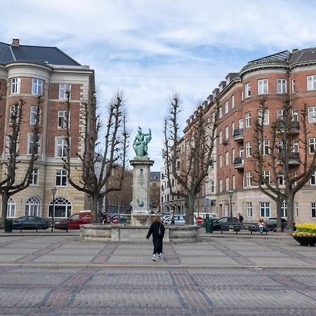 Unique 3 Bedroom Apartment In Vibrant Frederiksberg Copenhague Extérieur photo
