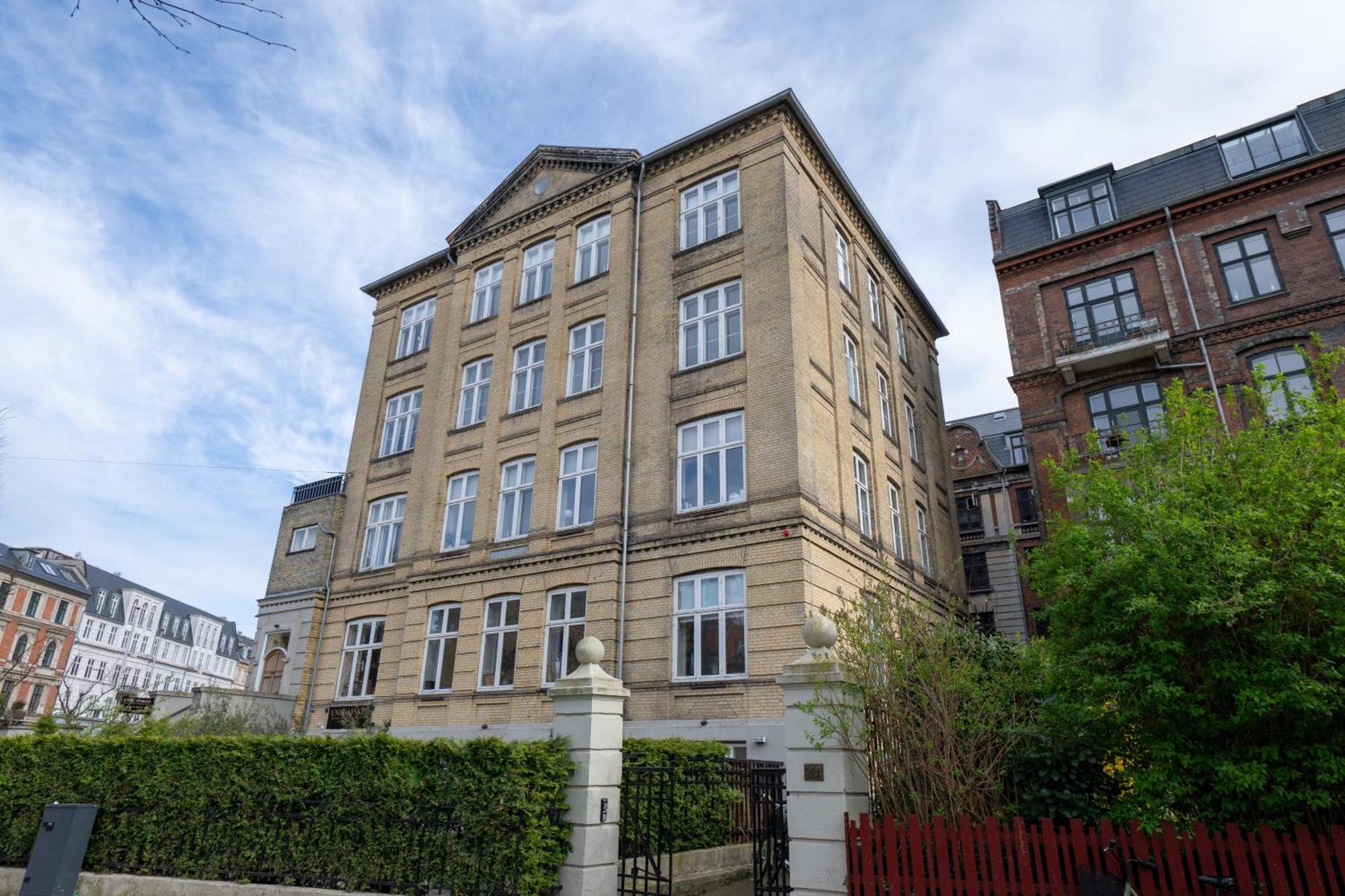 Unique 3 Bedroom Apartment In Vibrant Frederiksberg Copenhague Extérieur photo
